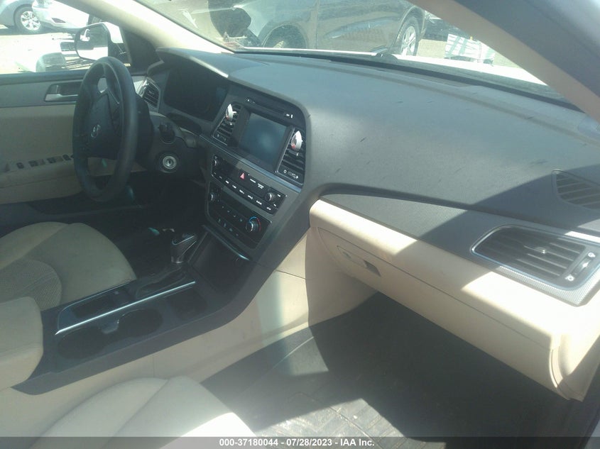 VIN 5NPE24AFXHH495445 2017 HYUNDAI SONATA SE