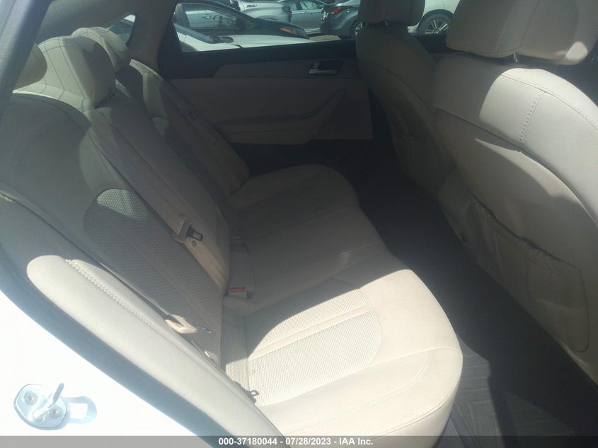 VIN 5NPE24AFXHH495445 2017 HYUNDAI SONATA SE