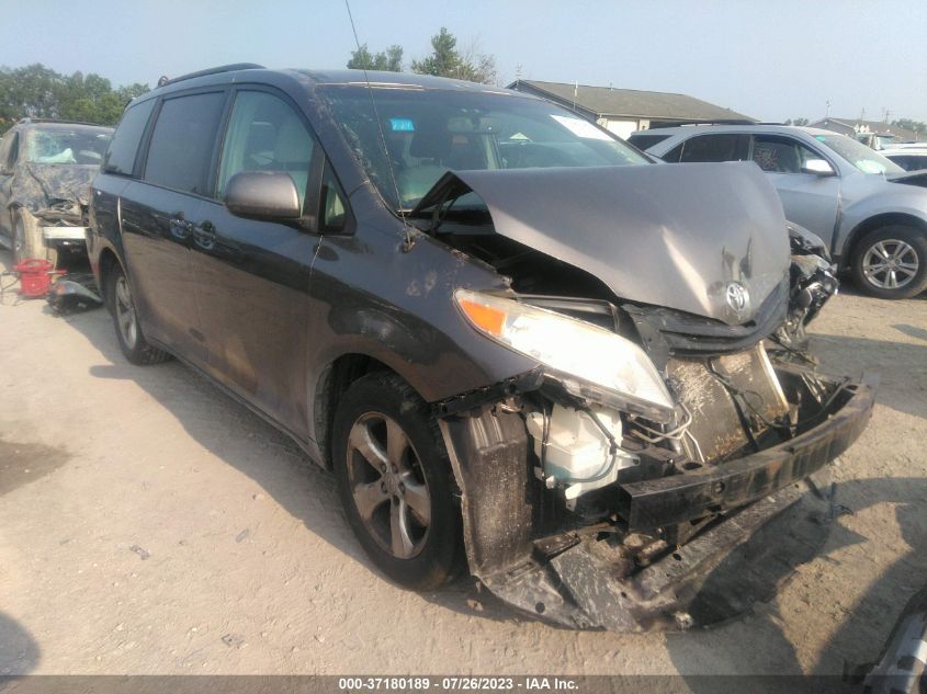 2013 TOYOTA SIENNA LE - 5TDKK3DC7DS282097