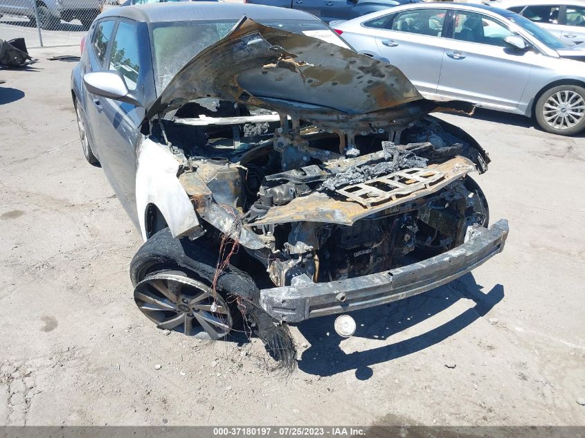 2017 HYUNDAI VELOSTER - KMHTC6AD8HU309076