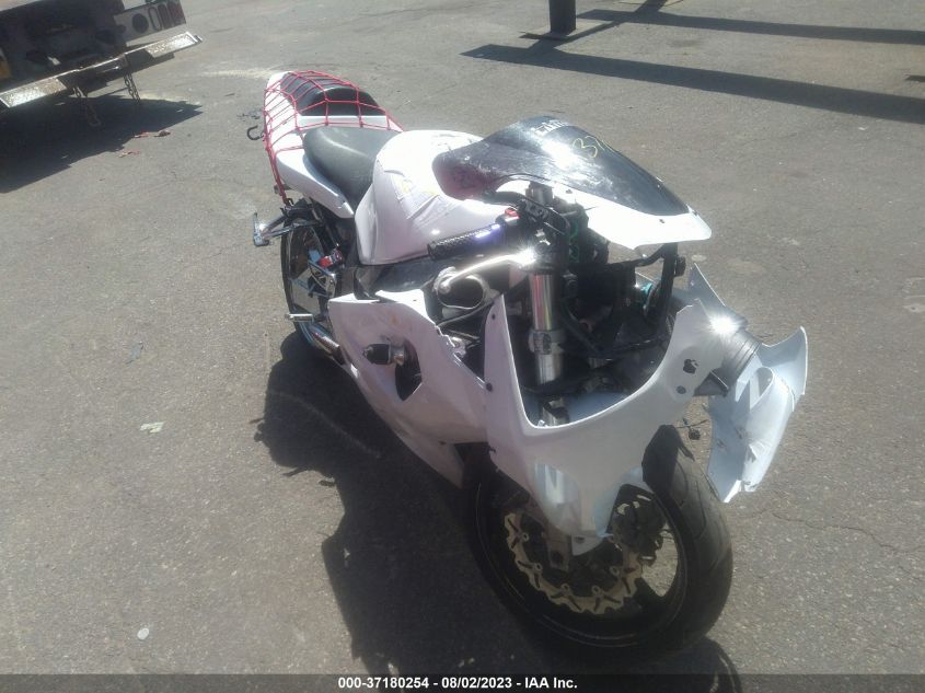 2002 SUZUKI GSX-R750 - JS1GR7HA122107327