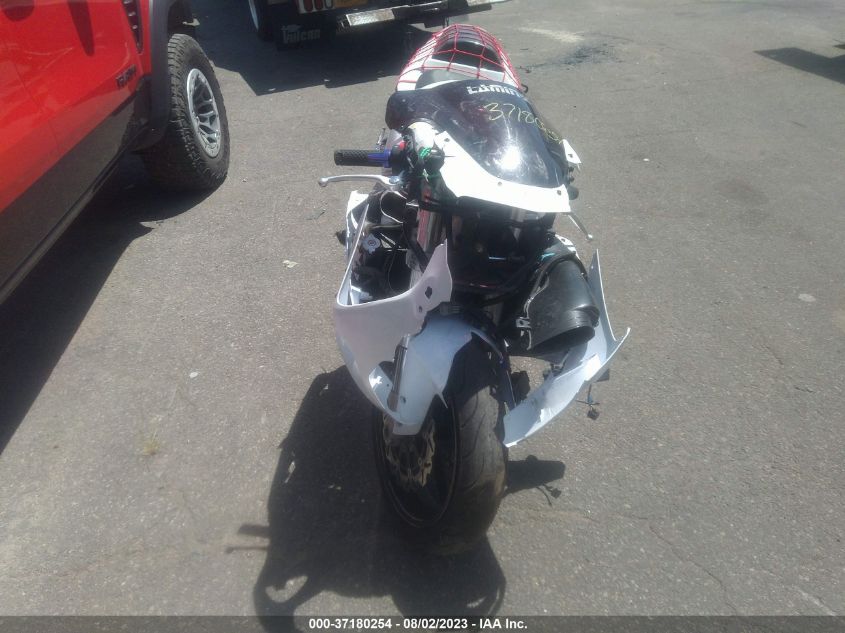2002 SUZUKI GSX-R750 - JS1GR7HA122107327