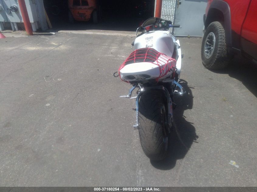 2002 SUZUKI GSX-R750 - JS1GR7HA122107327