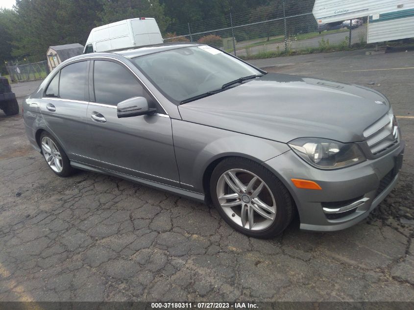 2013 MERCEDES-BENZ C 300 4MATIC - WDDG48AB4DA784331