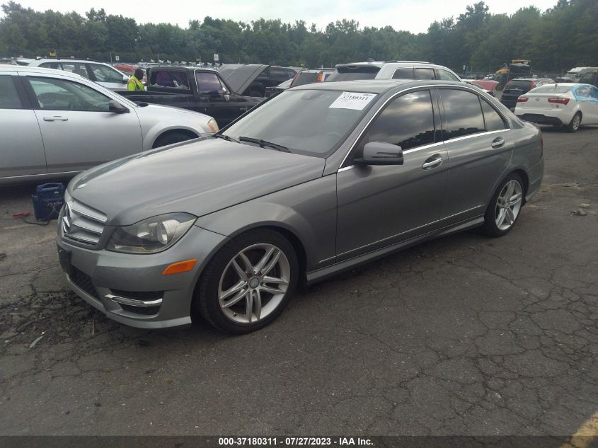 2013 MERCEDES-BENZ C 300 4MATIC - WDDG48AB4DA784331