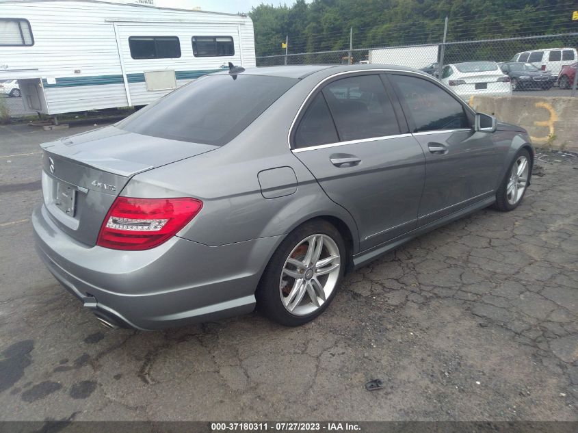 2013 MERCEDES-BENZ C 300 4MATIC - WDDG48AB4DA784331