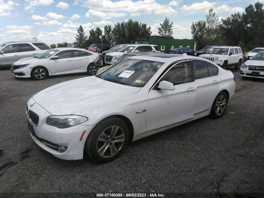 2013 BMW 5 SERIES 528I XDRIVE - WBAXH5C58DD113847