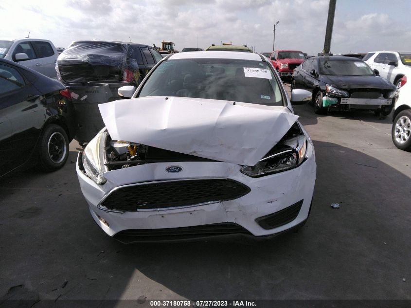 2015 FORD FOCUS SE - 1FADP3K21FL219690