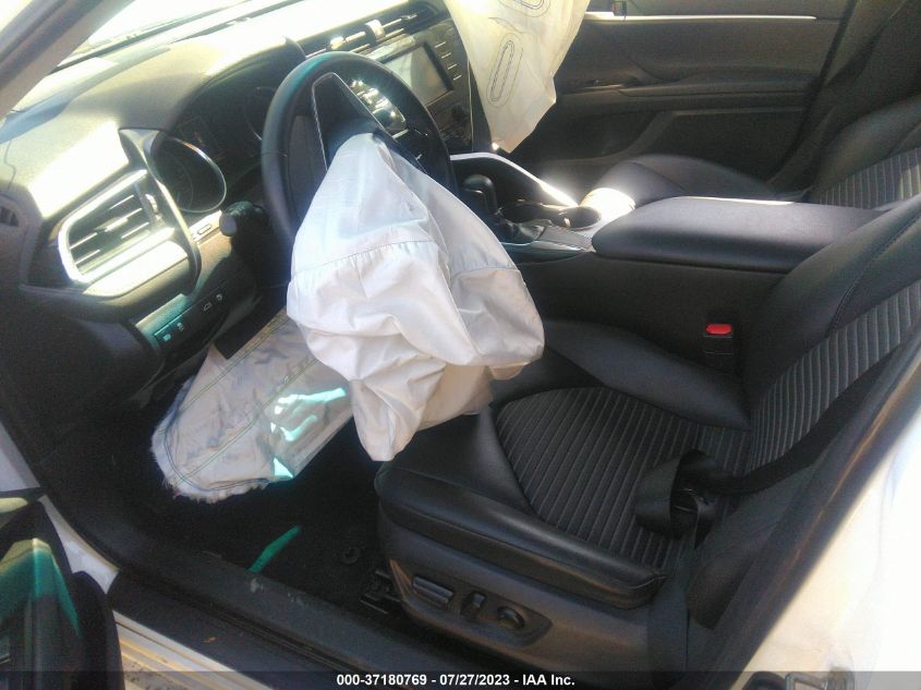 2018 TOYOTA CAMRY LE/SE/XLE/L - 4T1B11HK1JU596114