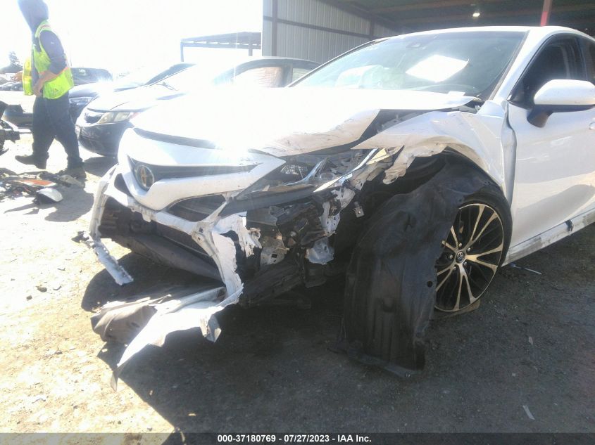 2018 TOYOTA CAMRY LE/SE/XLE/L - 4T1B11HK1JU596114