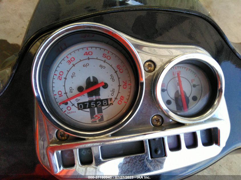 2011 VESPA LX 150IE - ZAPM688F8B5400089