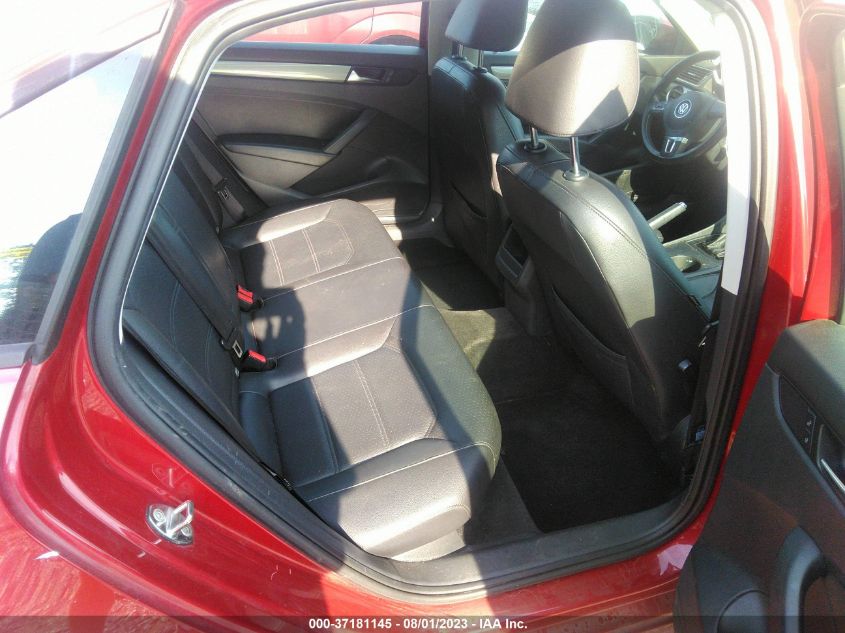 2015 VOLKSWAGEN PASSAT S - 1VWAT7A37FT042506