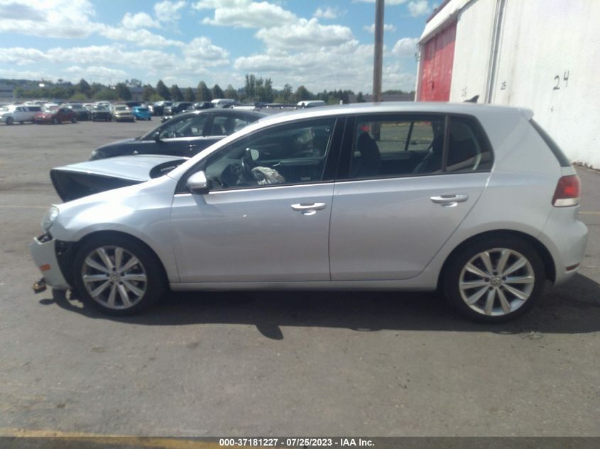 2013 VOLKSWAGEN GOLF TDI W/SUNROOF & NAV - WVWNM7AJ7DW056515