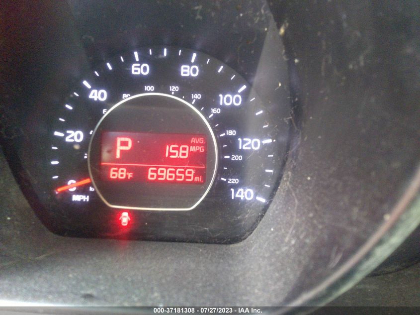 2016 KIA SOUL + - KNDJP3A58G7238210