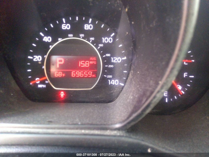 2016 KIA SOUL + - KNDJP3A58G7238210
