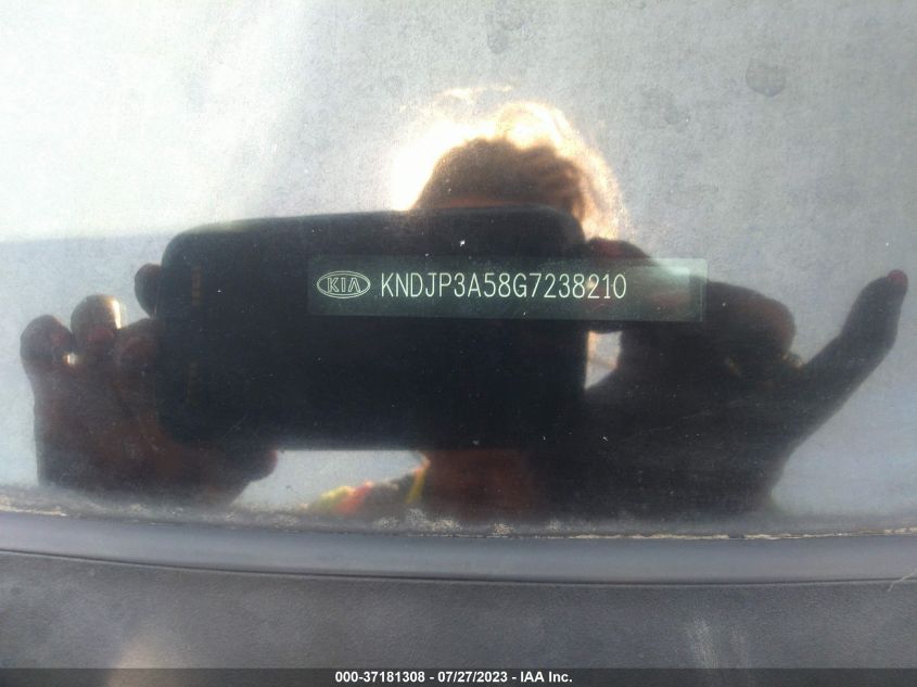 2016 KIA SOUL + - KNDJP3A58G7238210
