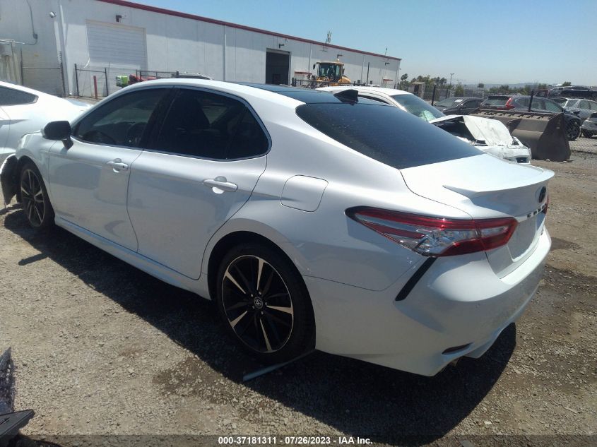 2018 TOYOTA CAMRY XSE - 4T1B61HK9JU031708