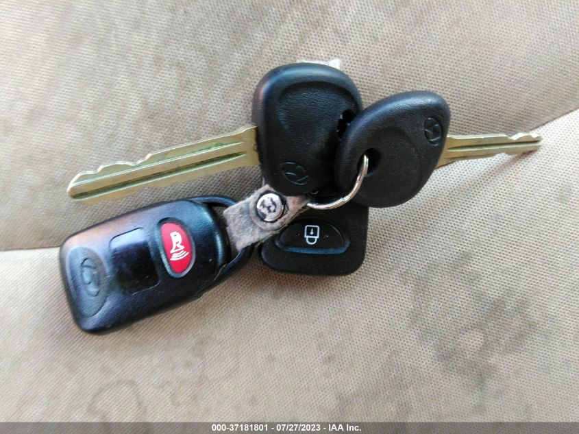 2013 HYUNDAI ELANTRA GLS - 5NPDH4AE7DH374402
