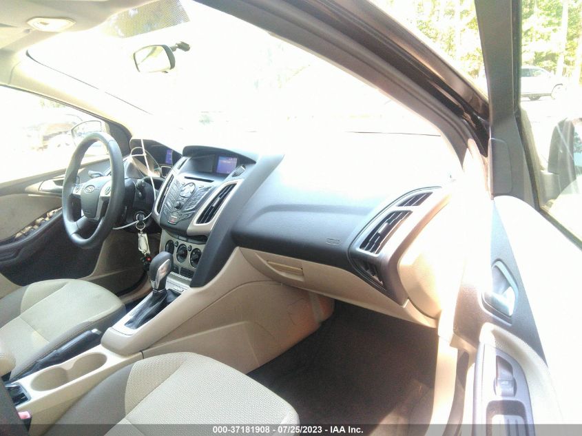 2013 FORD FOCUS SE - 1FADP3K28DL132141
