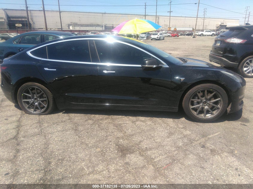 VIN 5YJ3E1EB8KF385892 2019 TESLA MODEL 3