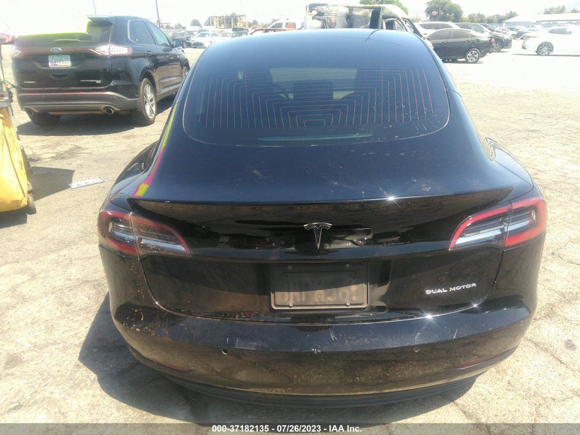 VIN 5YJ3E1EB8KF385892 2019 TESLA MODEL 3