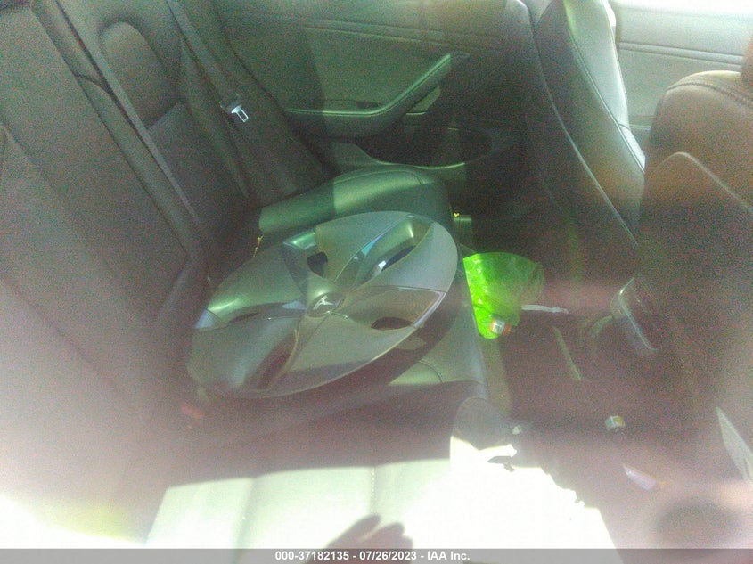 VIN 5YJ3E1EB8KF385892 2019 TESLA MODEL 3