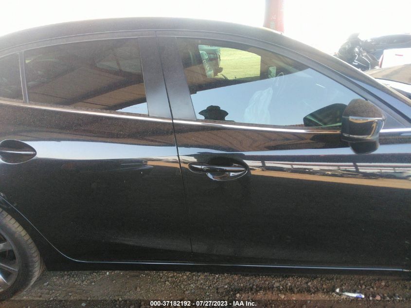 2018 MAZDA MAZDA3 4-DOOR TOURING - 3MZBN1V38JM181945