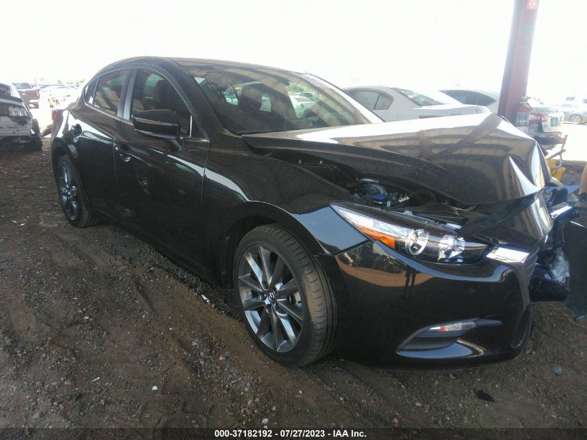 2018 MAZDA MAZDA3 4-DOOR TOURING - 3MZBN1V38JM181945