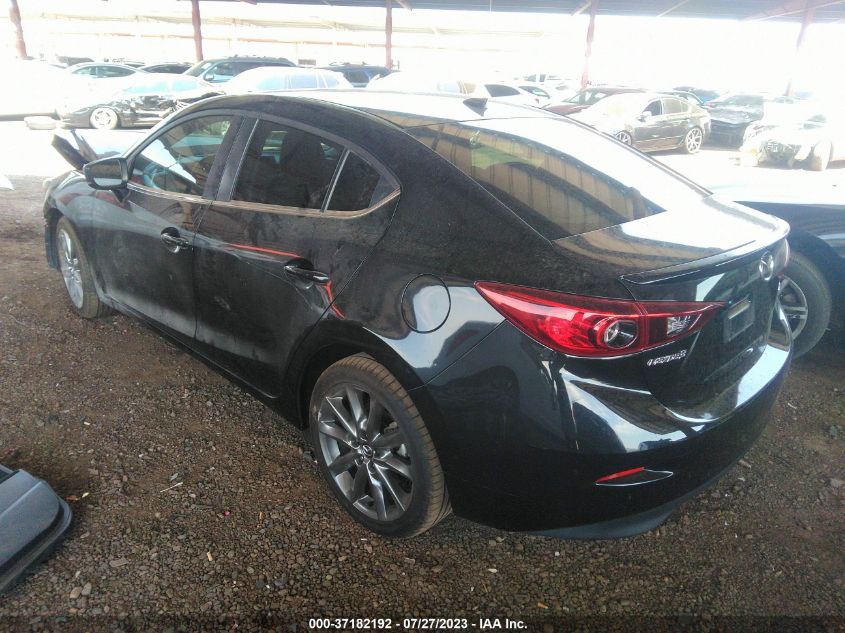 2018 MAZDA MAZDA3 4-DOOR TOURING - 3MZBN1V38JM181945