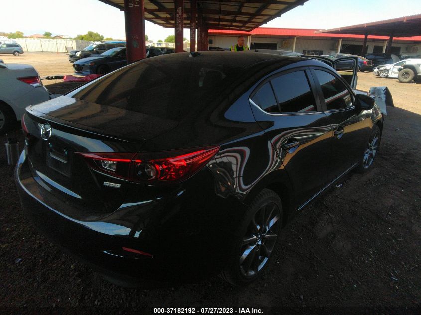 2018 MAZDA MAZDA3 4-DOOR TOURING - 3MZBN1V38JM181945