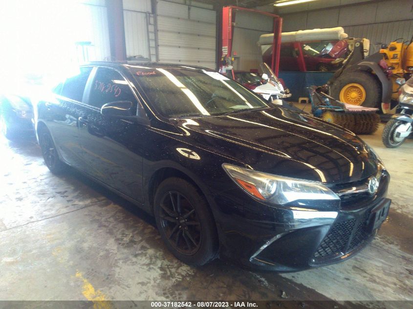 2017 TOYOTA CAMRY SE - 4T1BF1FK4HU736297