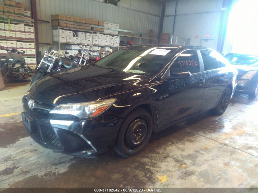 2017 TOYOTA CAMRY SE - 4T1BF1FK4HU736297