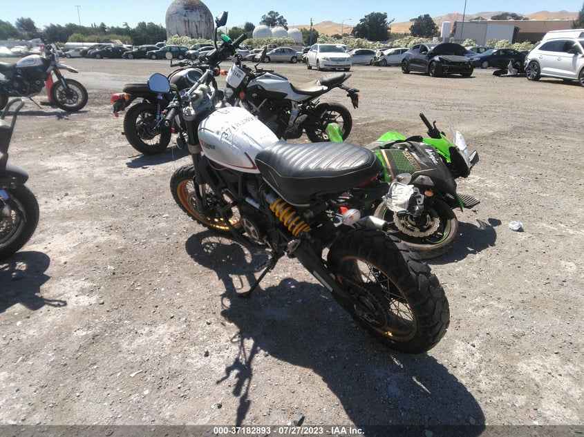 VIN ZDMKAFBM5HB001111 2017 DUCATI SCRAMBLER DESERT SLED