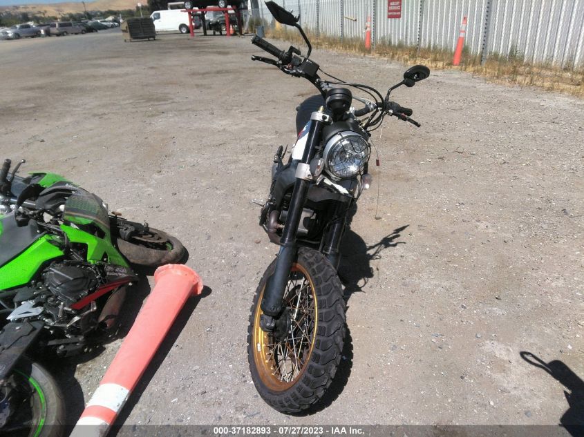 2017 DUCATI SCRAMBLER DESERT SLED ZDMKAFBM5HB001111