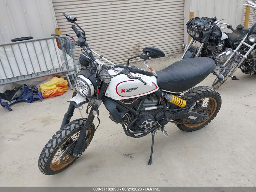 2017 DUCATI SCRAMBLER DESERT SLED ZDMKAFBM5HB001111