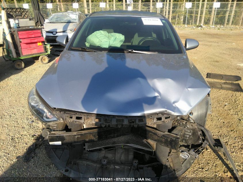 2017 HYUNDAI ELANTRA SE - 5NPD74LF8HH165040