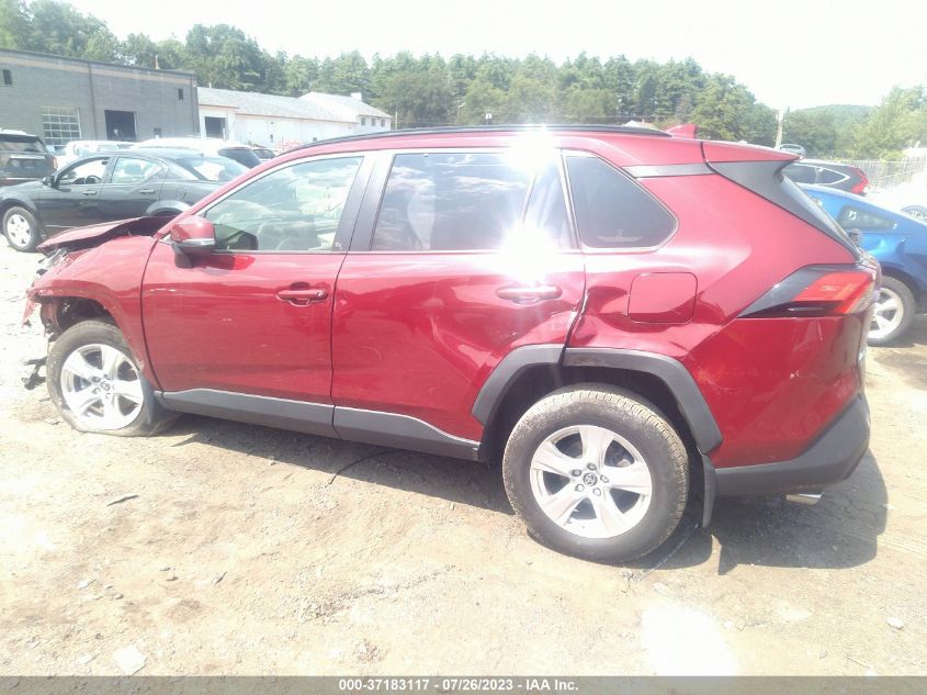 2019 TOYOTA RAV4 XLE - JTMP1RFV0KJ017557