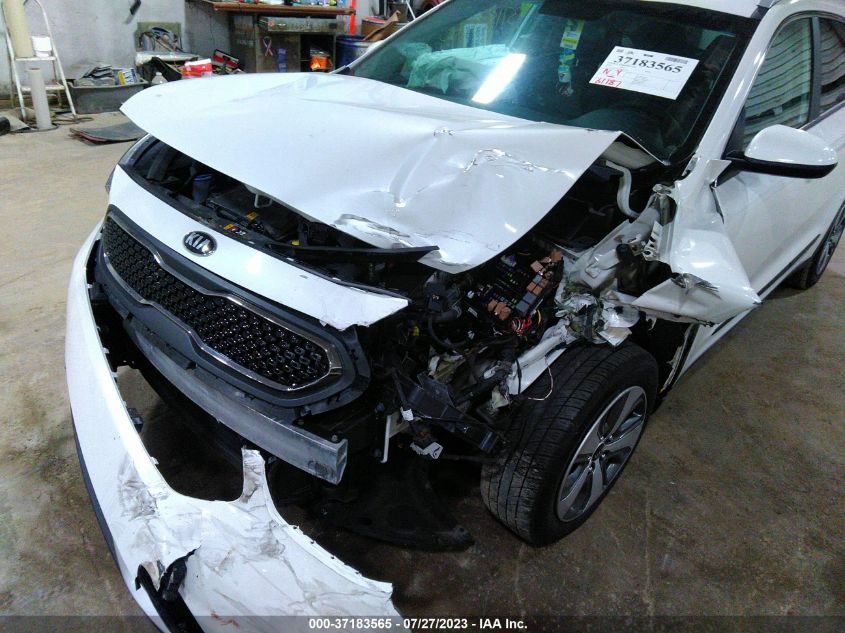 KNDCB3LC2K5244379 Kia Niro LX 6