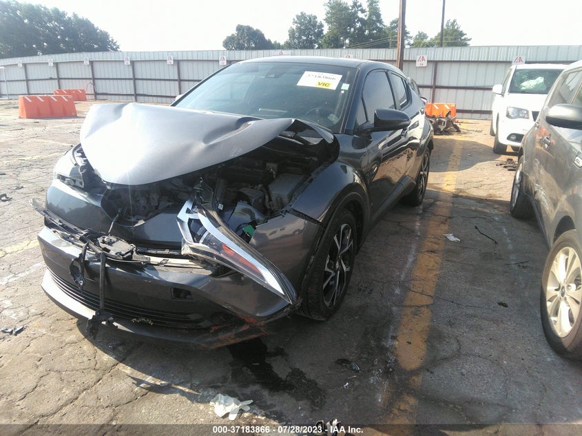 VIN NMTKHMBX8JR030217 2018 TOYOTA C-HR XLE/XLE PREMIUM