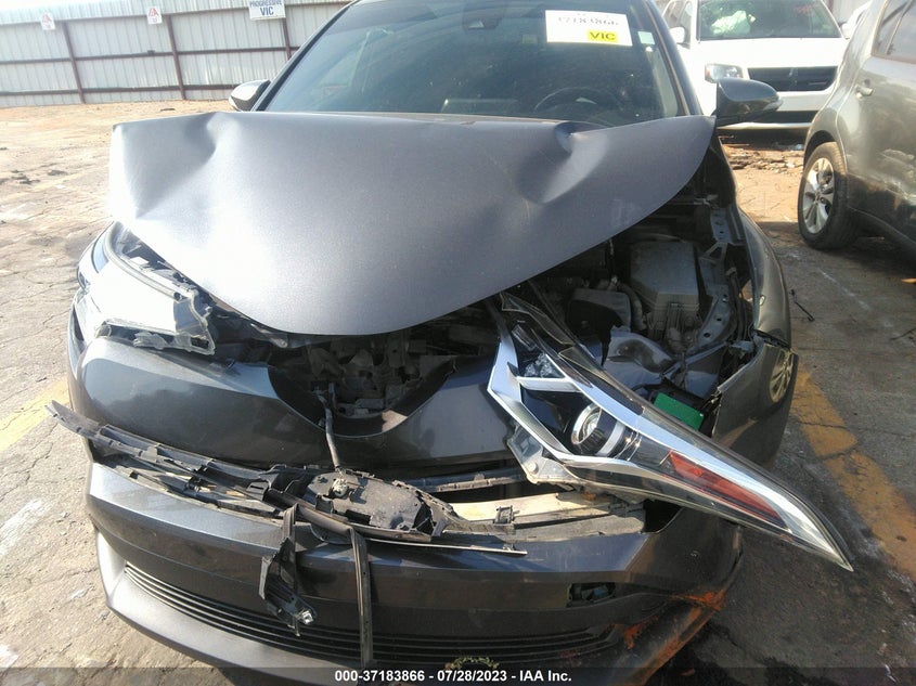 VIN NMTKHMBX8JR030217 2018 TOYOTA C-HR XLE/XLE PREMIUM