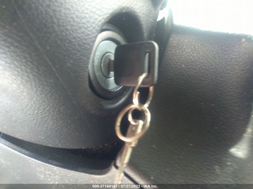 2015 NISSAN ROGUE S - KNMAT2MT3FP545332