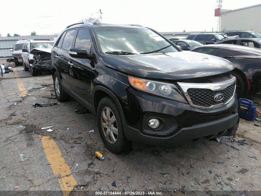 2013 KIA SORENTO LX - 5XYKT3A61DG386156