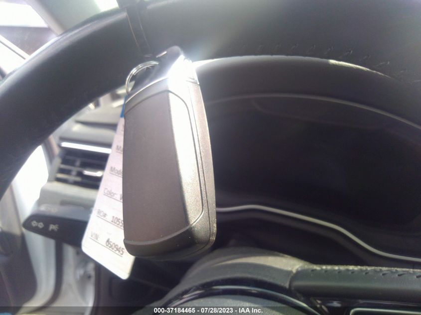 2017 AUDI A4 SEASON OF AUDI PREMIUM - WAUDNAF40HN050945