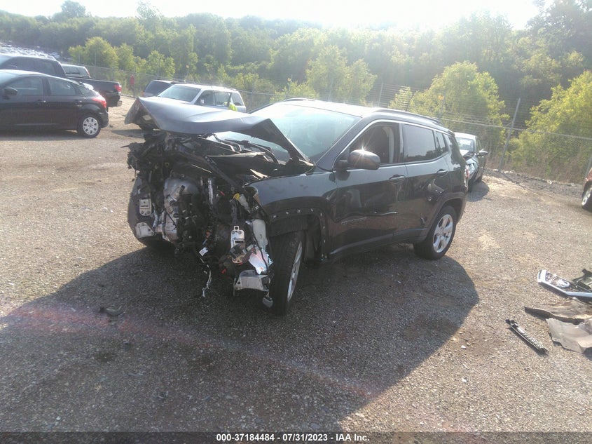 VIN 3C4NJDBB3HT675056 2017 JEEP COMPASS LATITUDE