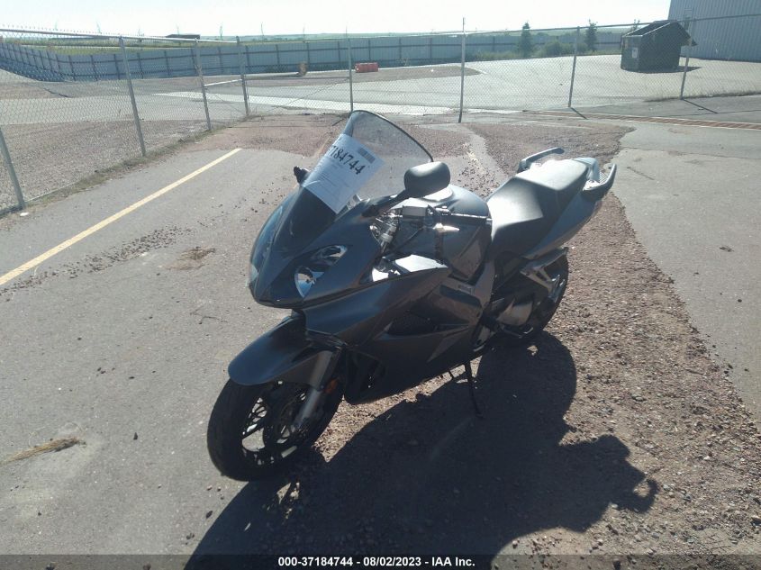 2008 HONDA VFR800 JH2RC46088M000319