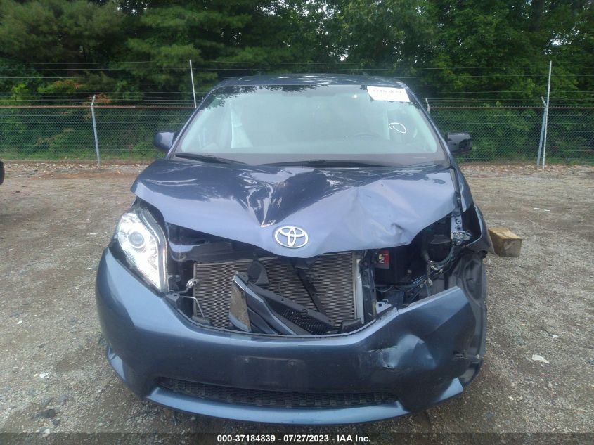 2015 TOYOTA SIENNA LE - 5TDKK3DC0FS633886