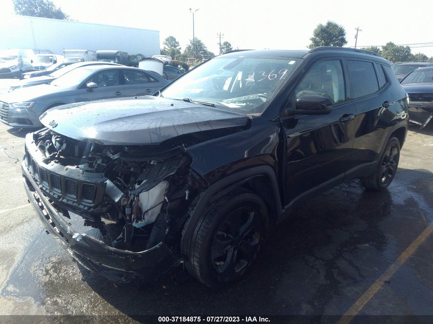 VIN 3C4NJDBB0JT402369 2018 JEEP COMPASS ALTITUDE