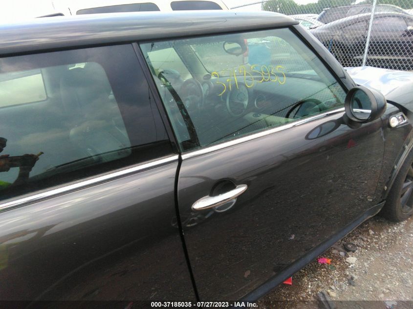2013 MINI COOPER HARDTOP S WMWSV3C54DT394560