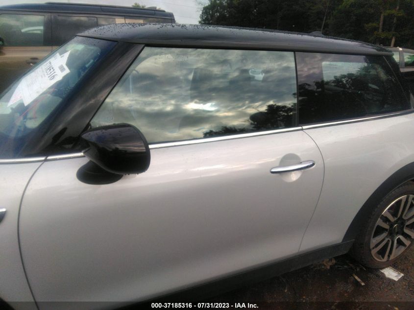 2023 MINI HARDTOP 2 DOOR COOPER S WMW53DH02P2T08582