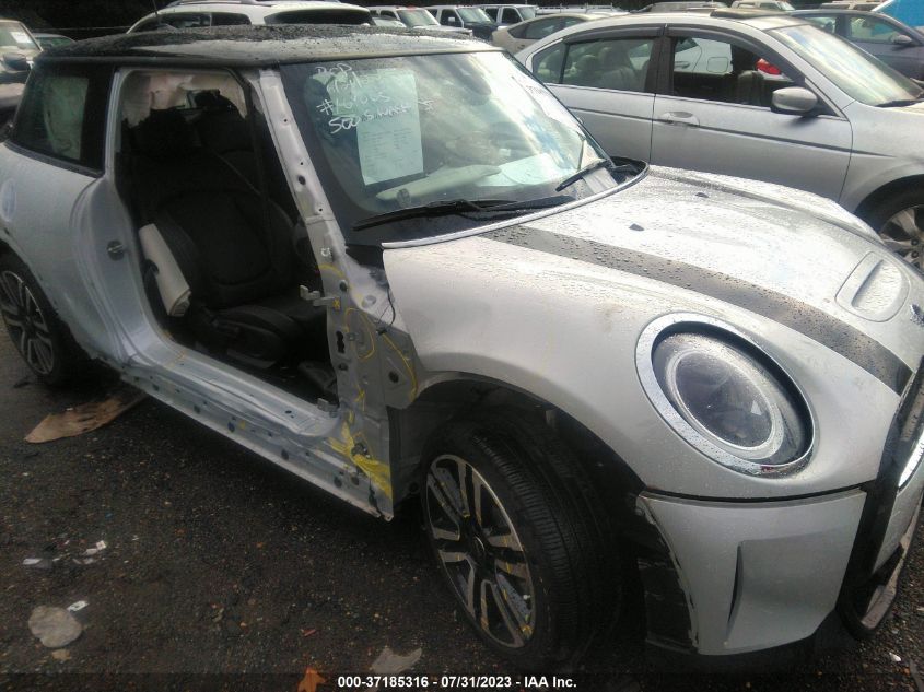 2023 MINI HARDTOP 2 DOOR COOPER S WMW53DH02P2T08582